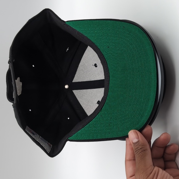 Starter| NWT Vintage NFL Black Los Angeles Raiders Sports Cap Snap Back - Picture 12 of 14